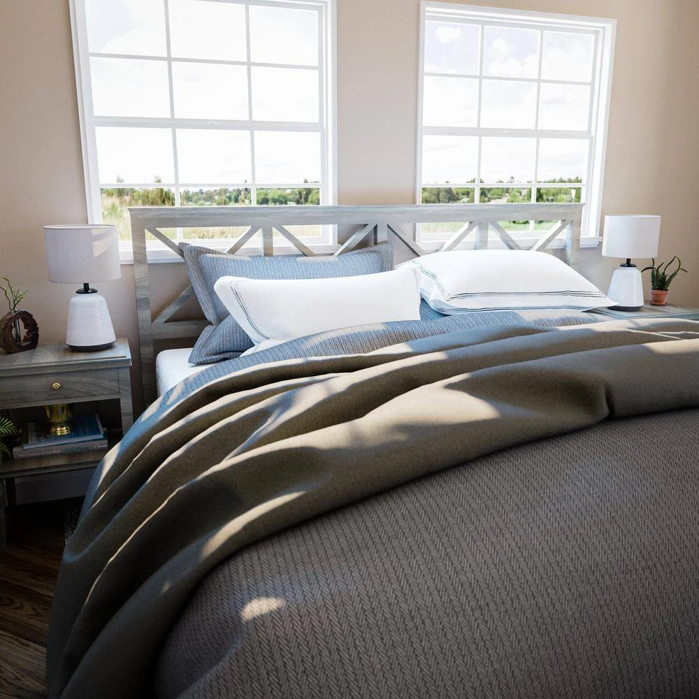 Flynn 21.25 in. White Accent Lamp by Hampton Bay 9 Flynn 21.25 in. White Accent Lamp by Hampton Bay - Image 9